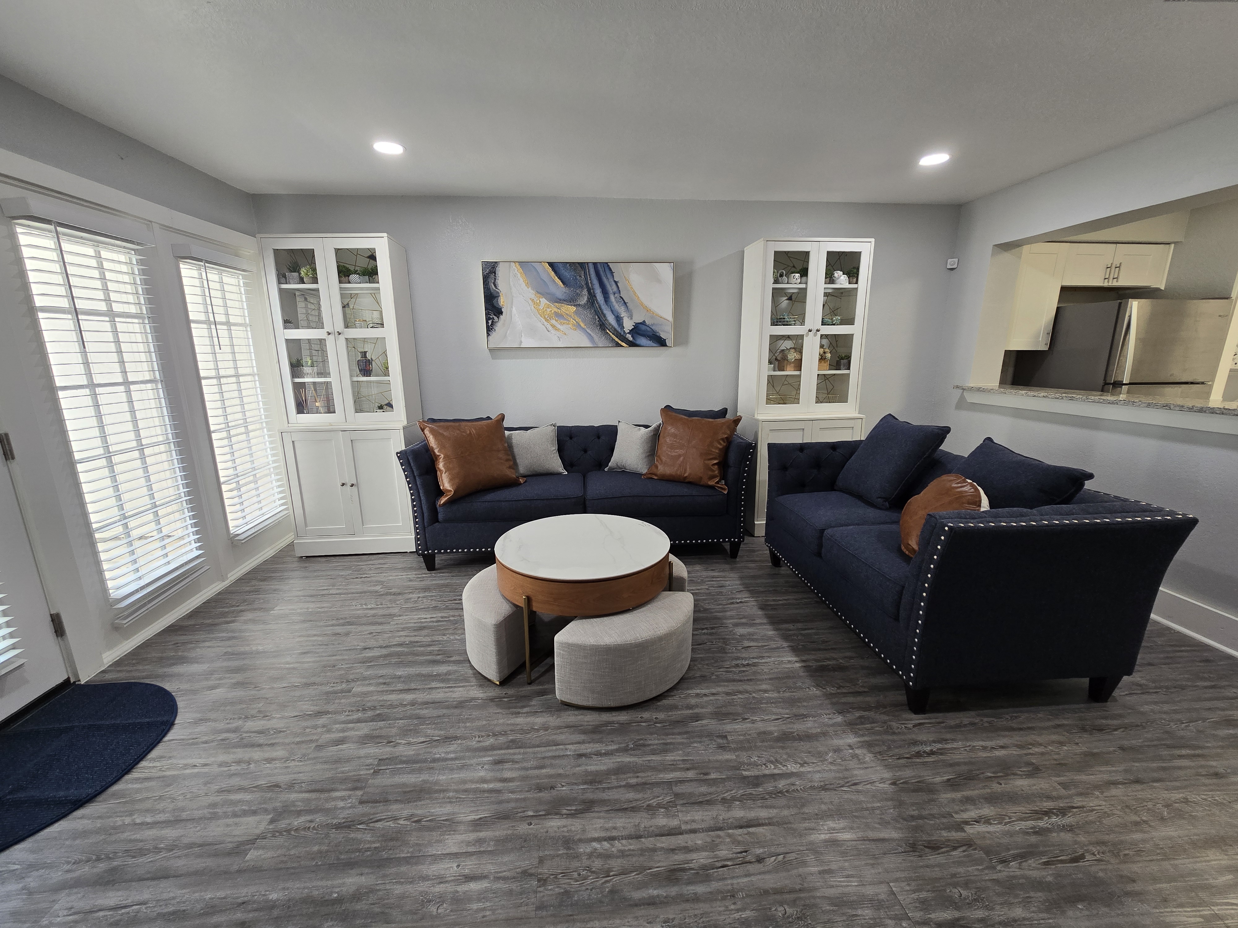Boutique Luxury North Dallas Condo for Creative Productions